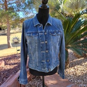Two by Vince Camuto NWT Denim Jacket